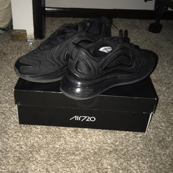 air max 720 grade school